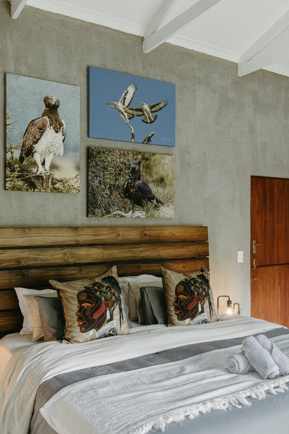 Eagle Suite detail