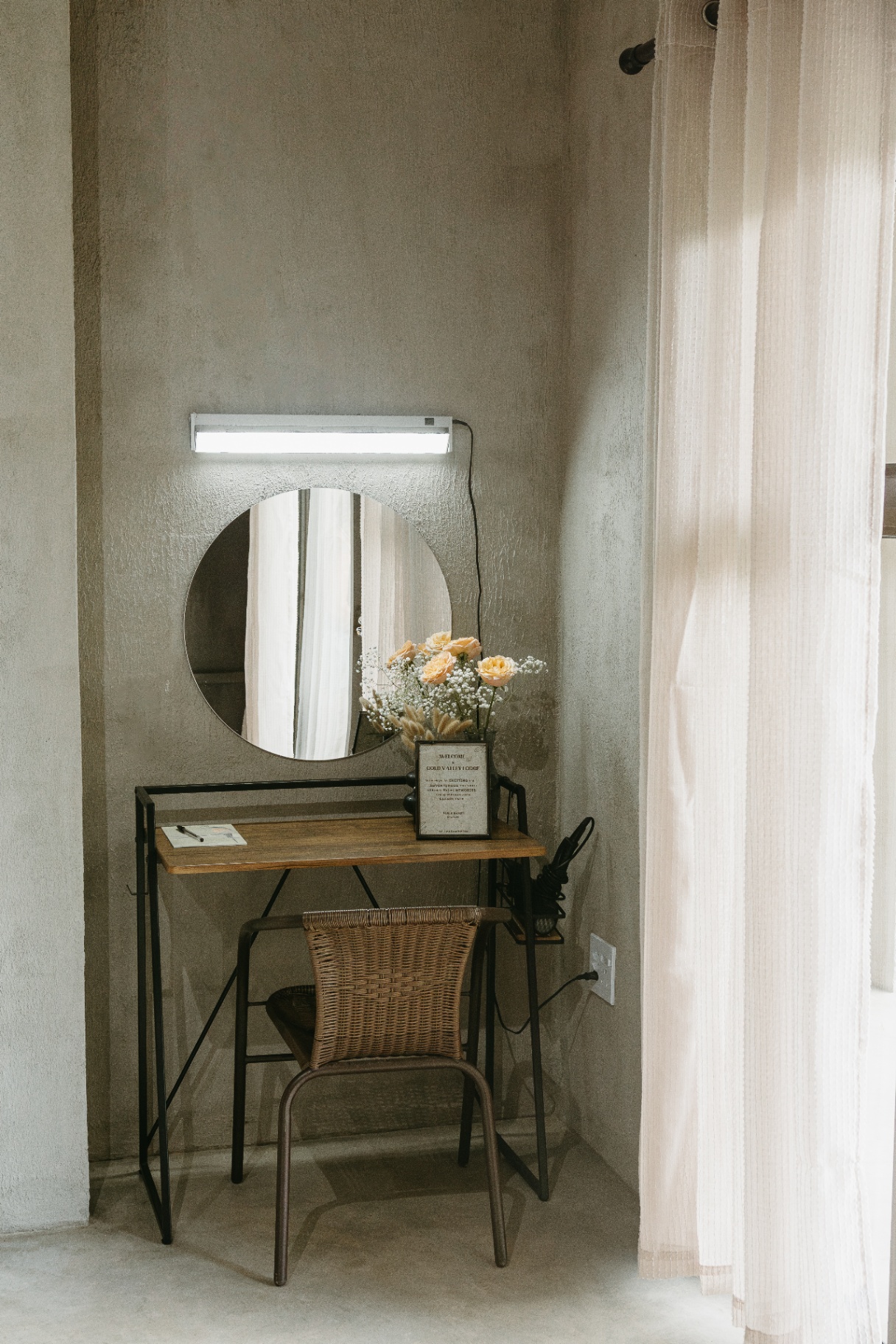 Dressing table with lamp and mirror